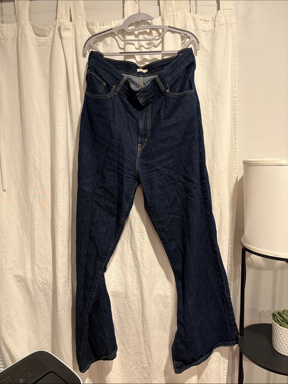 Levi’s Women’s Size 32 Cinch Baggy Dark Wash High-Rise Wide Leg Jeans
